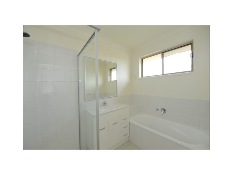 12/98 Main Street, Westbrook QLD 4350