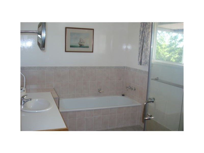 12 Bunkers Hill School Road, Westbrook QLD 4350