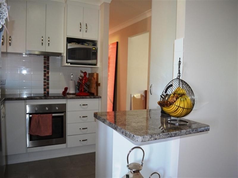24 Noll Street, Kearneys Spring QLD 4350