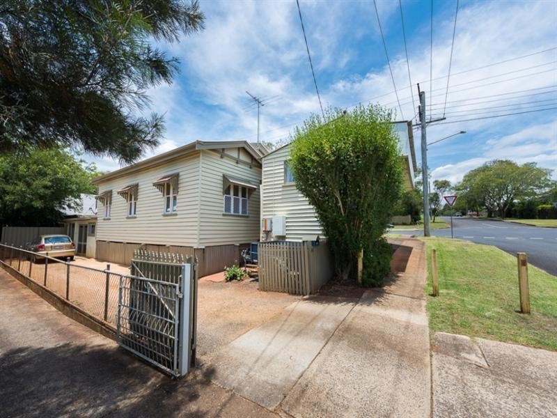 66 Phillip Street, South Toowoomba QLD 4350