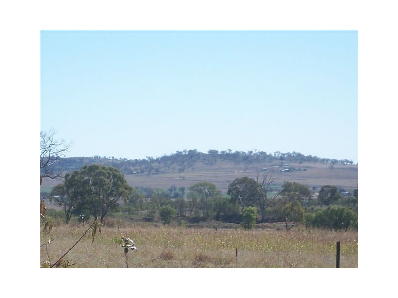 2 Edwin Street, Westbrook QLD 4350