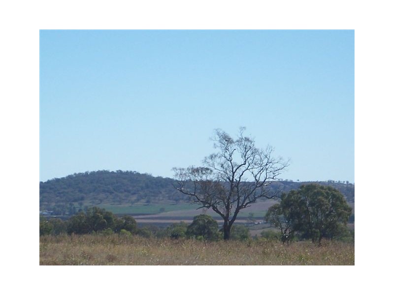 2 Edwin Street, Westbrook QLD 4350