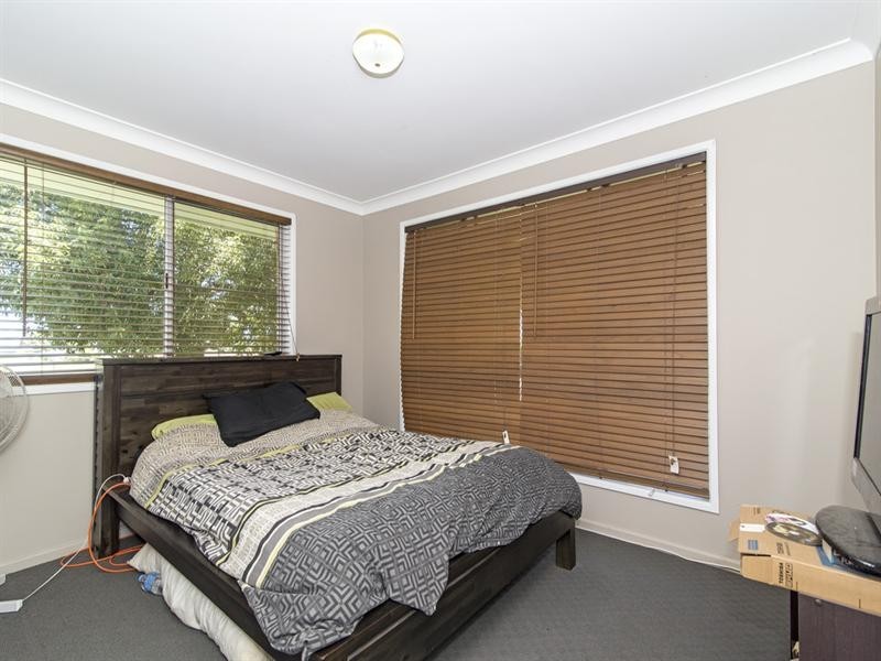 26 Petersens Road, Kingsthorpe QLD 4400