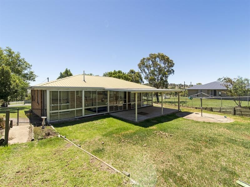 26 Petersens Road, Kingsthorpe QLD 4400