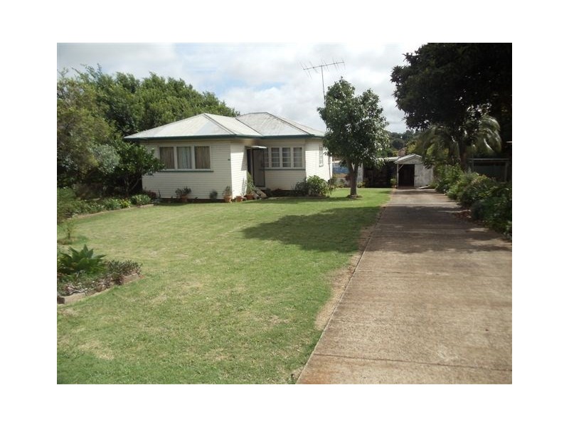 19 O’Quinn Street, Harristown QLD 4350