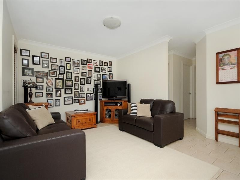 1/14 Uniplaza Court, Kearneys Spring QLD 4350