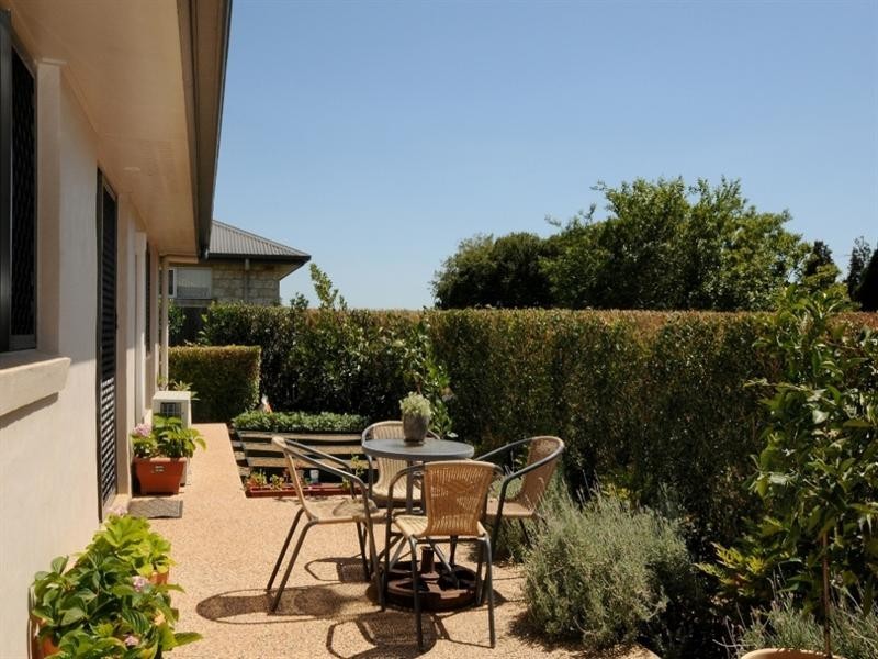 1/14 Uniplaza Court, Kearneys Spring QLD 4350