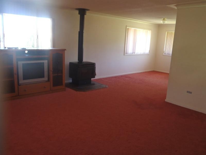 8a Ascot Street, Newtown QLD 4350