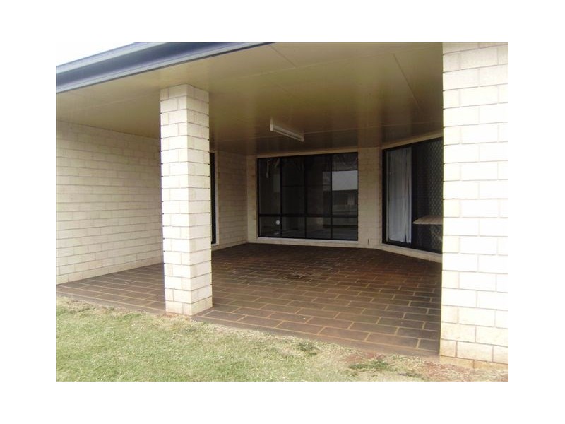 101 Aberdeen Street, Rangeville QLD 4350