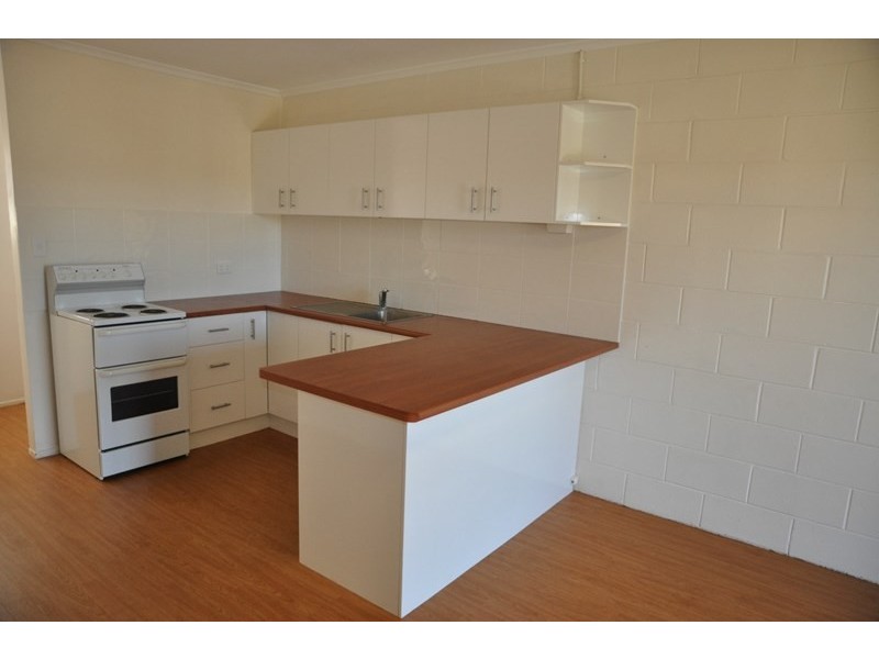 3/123 South Street, Centenary Heights QLD 4350