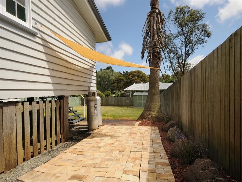 15 Swallow Court, Newtown QLD 4350