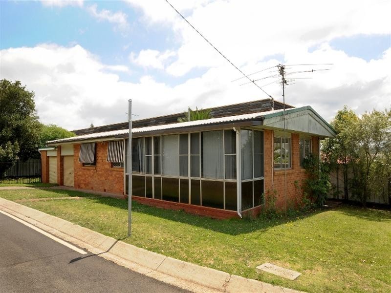 2 Park Lane, Toowoomba City QLD 4350