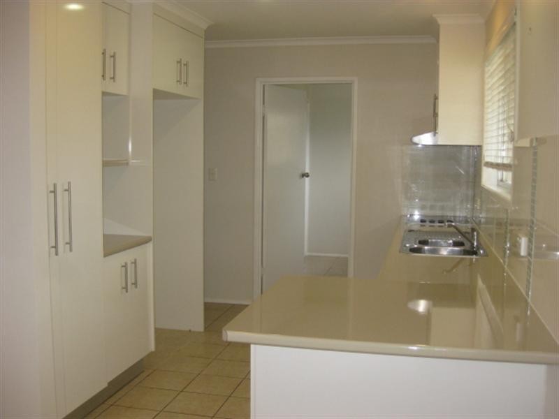 21 Arabian Street, Harristown QLD 4350