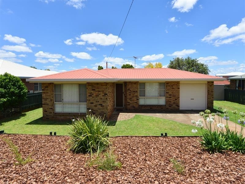 41 Platz Street, Darling Heights QLD 4350