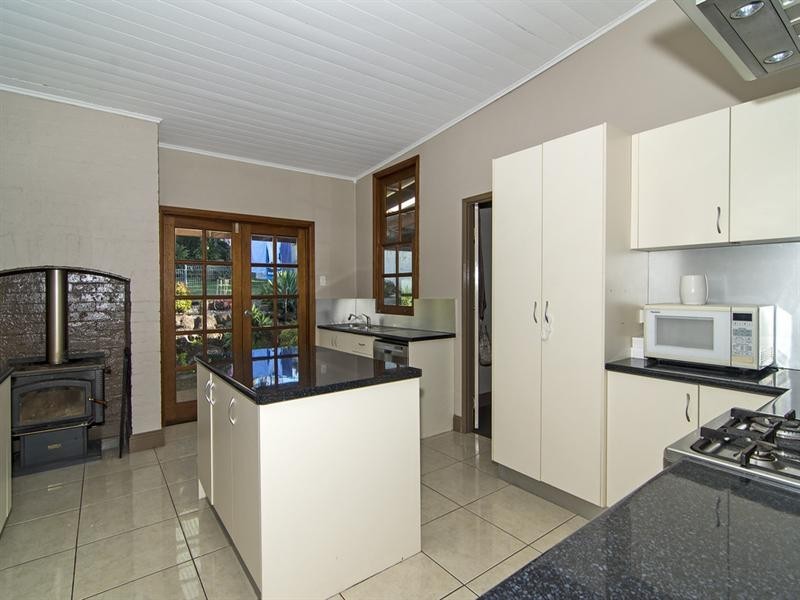 8 Christmas Street, North Toowoomba QLD 4350