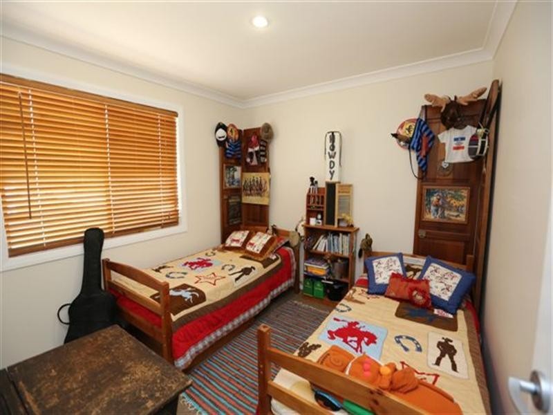 8 Corella Street, Meringandan QLD 4352