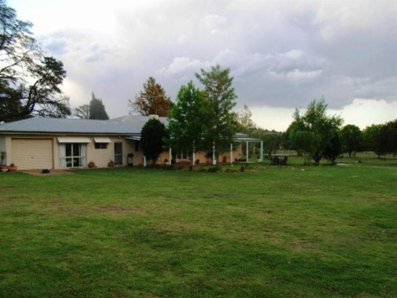 9617 New England Highway, Geham QLD 4352