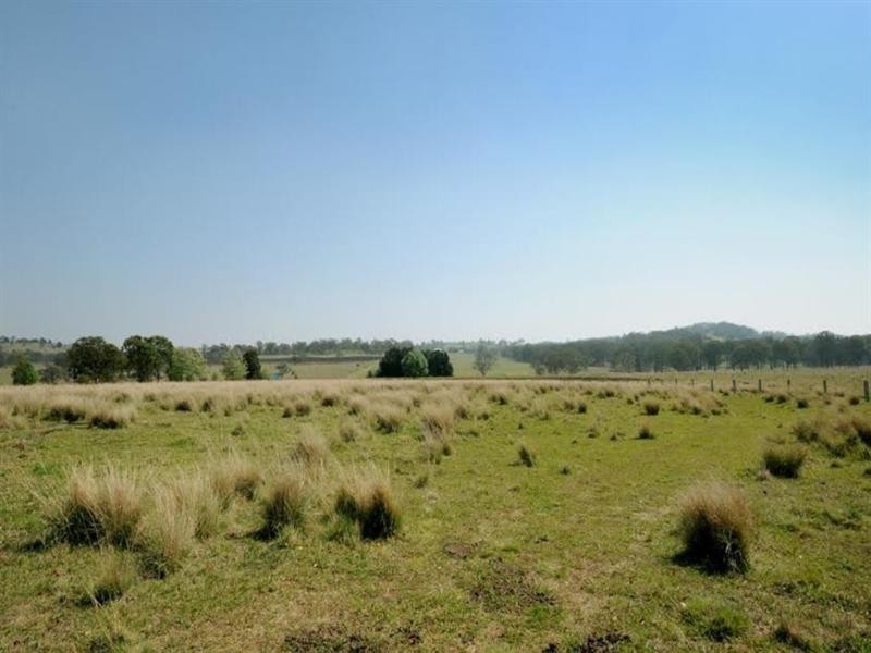 9617 New England Highway, Geham QLD 4352