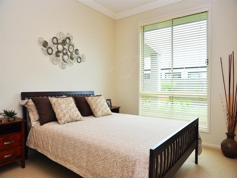 8 Beardsworth Court, Middle Ridge QLD 4350