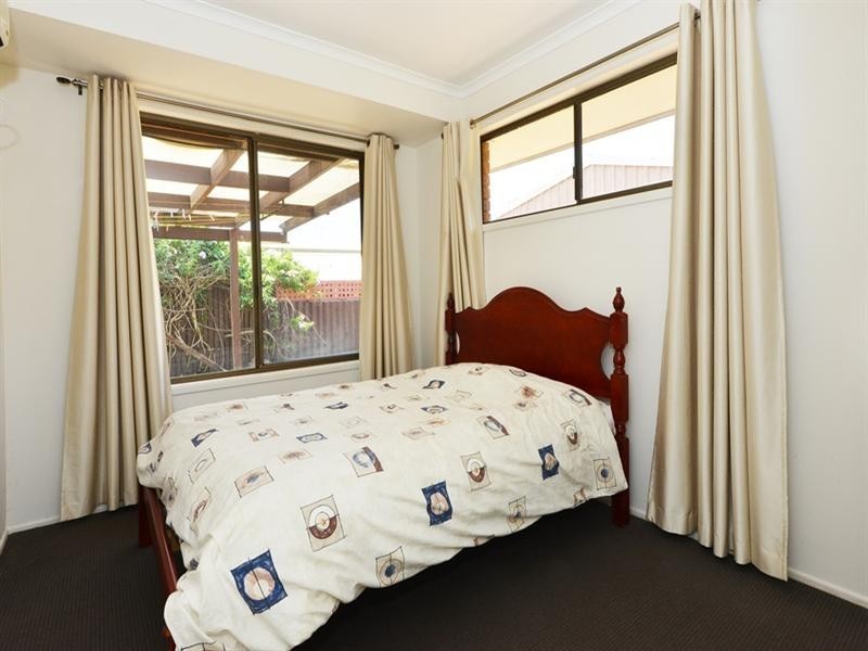 2 Herzer Court, Kearneys Spring QLD 4350