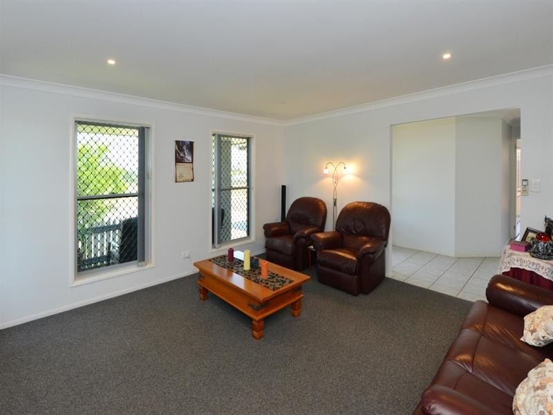 6 Tiley Street, Kearneys Spring QLD 4350