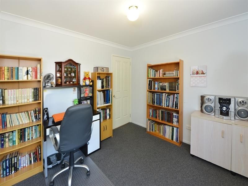 6 Tiley Street, Kearneys Spring QLD 4350