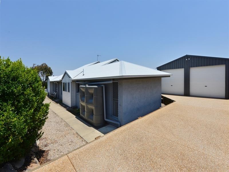 6 Tiley Street, Kearneys Spring QLD 4350