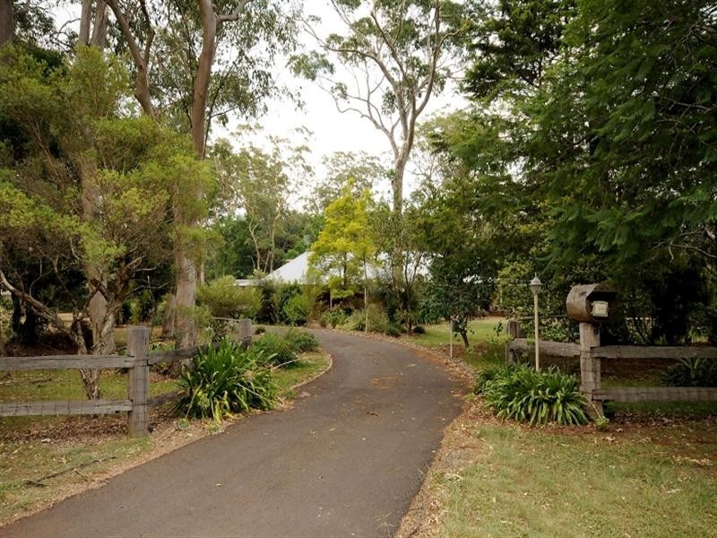 8 Michele Avenue, Highfields QLD 4352