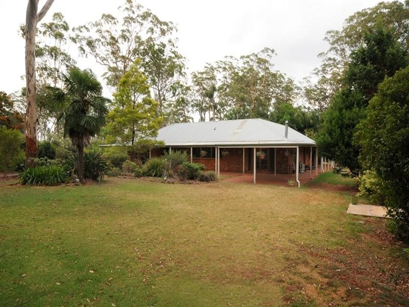 8 Michele Avenue, Highfields QLD 4352