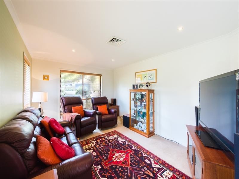 21 Fadden Crescent, Middle Ridge QLD 4350