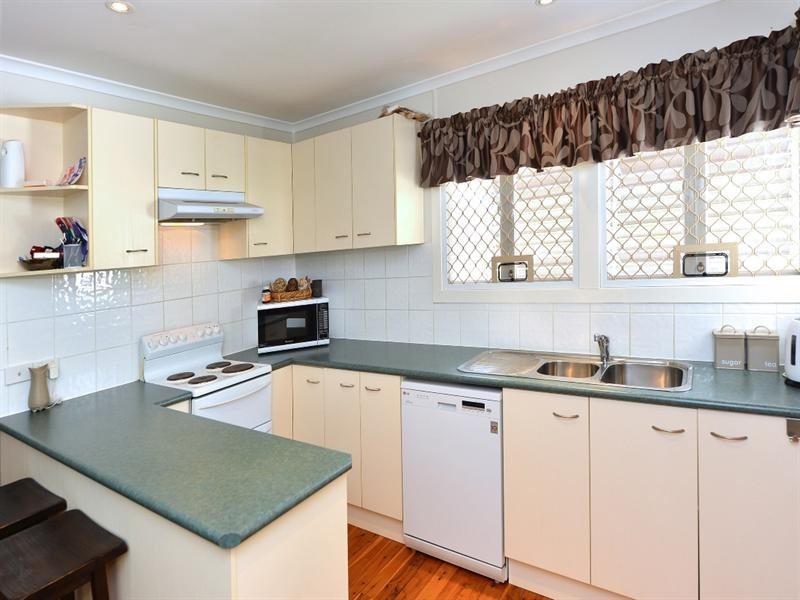 11 Hanlon Street, Newtown QLD 4350