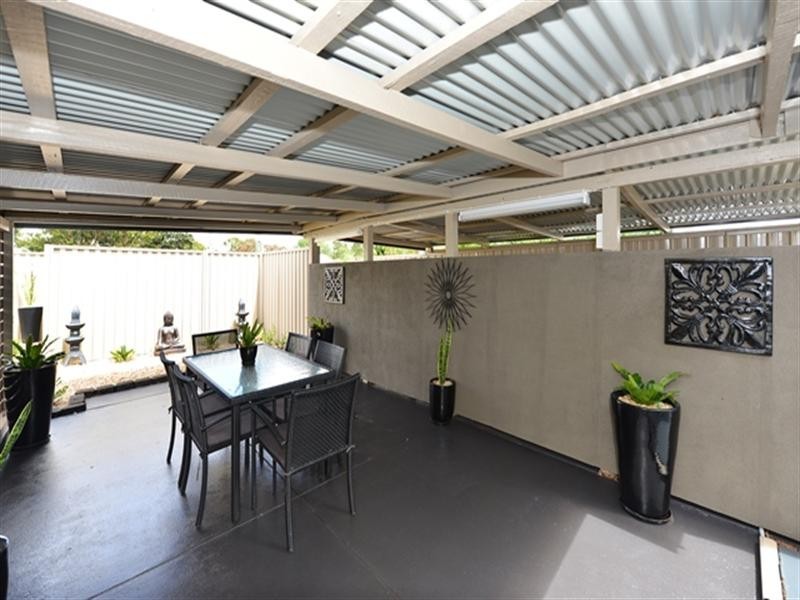 11 Hanlon Street, Newtown QLD 4350