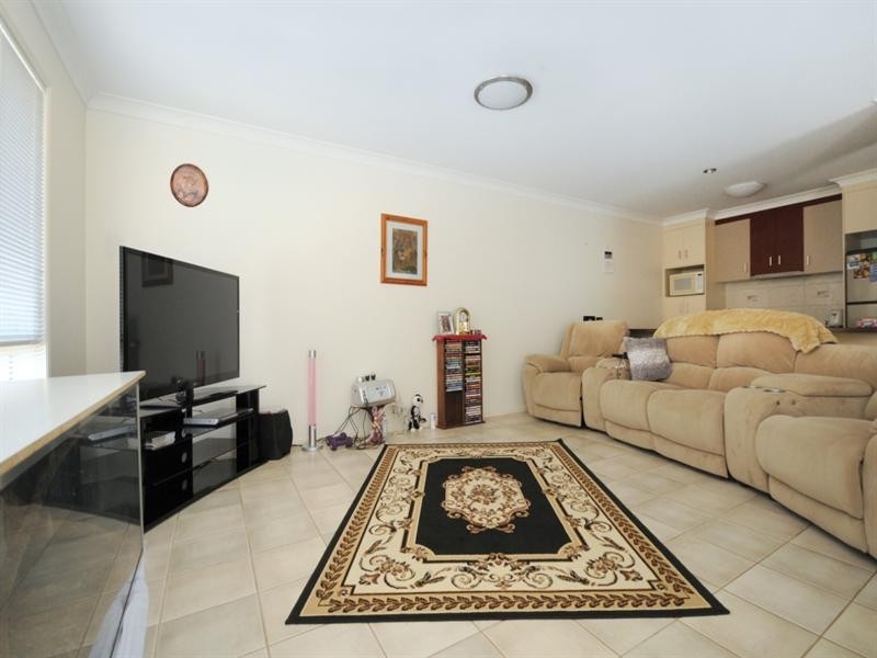 1/242 Mackenzie Street, Rangeville QLD 4350