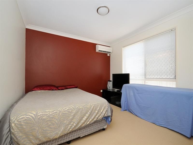 1/242 Mackenzie Street, Rangeville QLD 4350