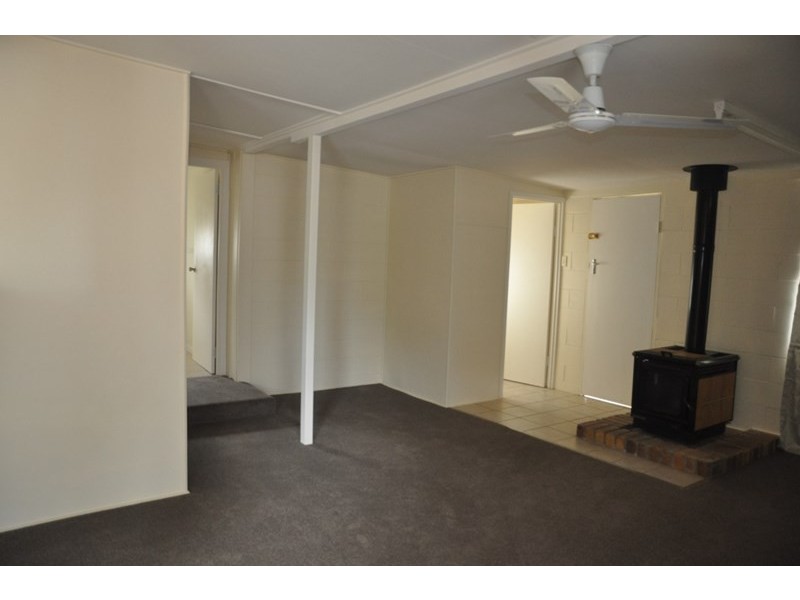 9 Dodd Street, Newtown QLD 4350