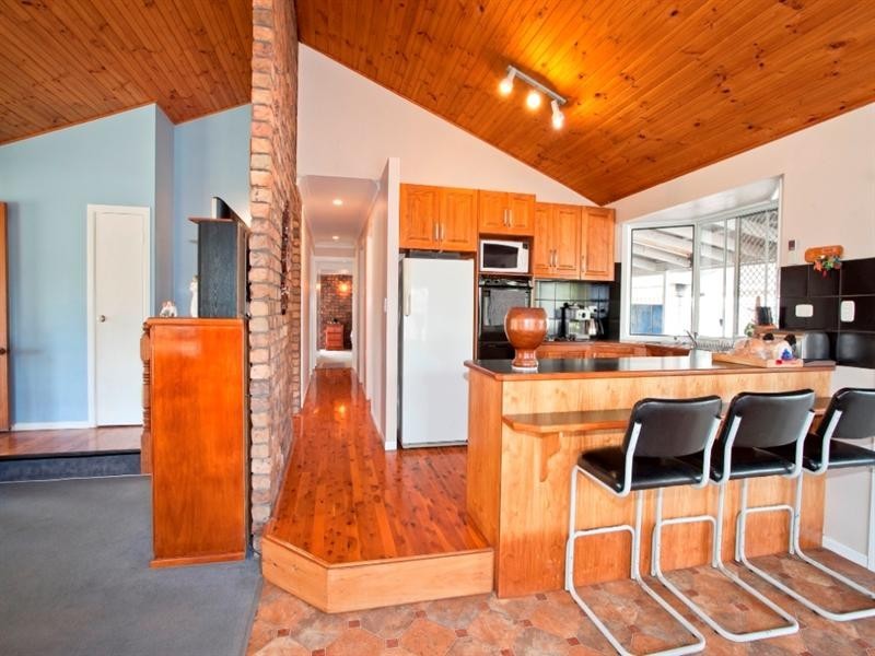 72 Gatton Creek Road, Withcott QLD 4352