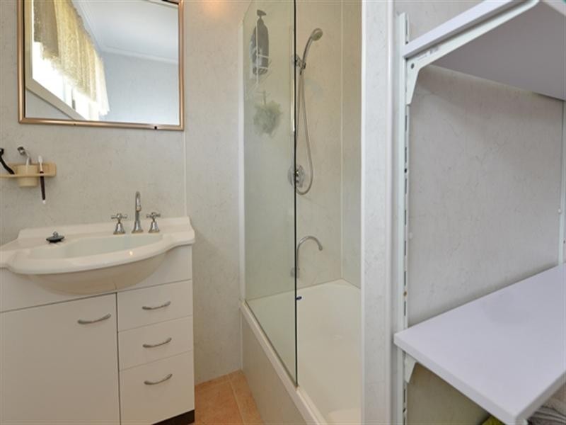 20 Hanlon Street, Newtown QLD 4350