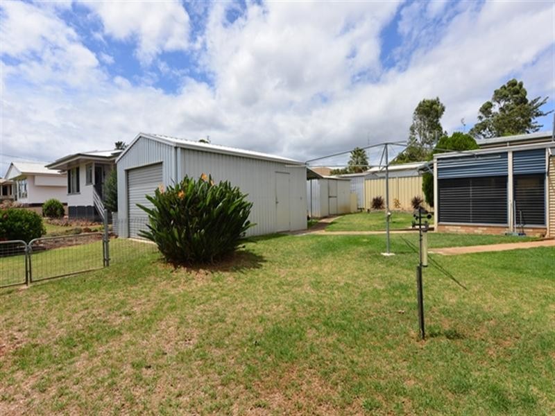 20 Hanlon Street, Newtown QLD 4350