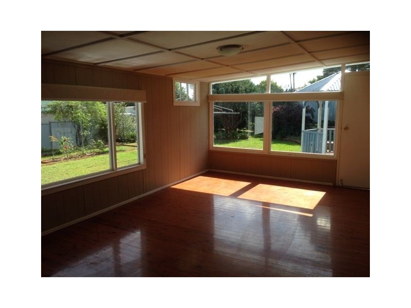 19 South Street, Rangeville QLD 4350