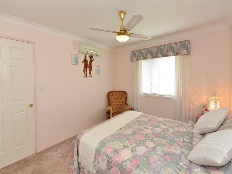 16 Llanwynne Court, Middle Ridge QLD 4350