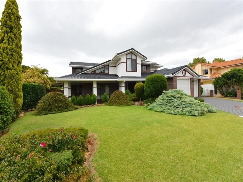 16 Llanwynne Court, Middle Ridge QLD 4350