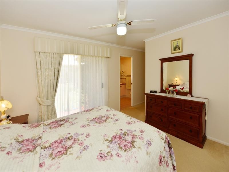 6 Hillcroft Court, Darling Heights QLD 4350