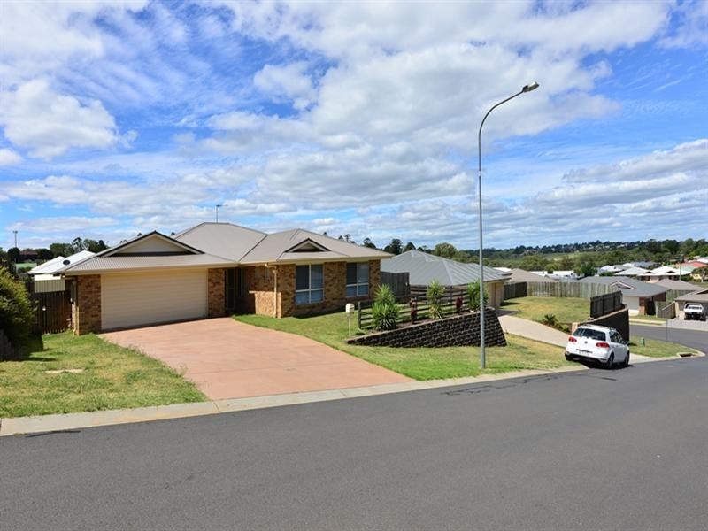 3 Dixon Court, Wilsonton Heights QLD 4350