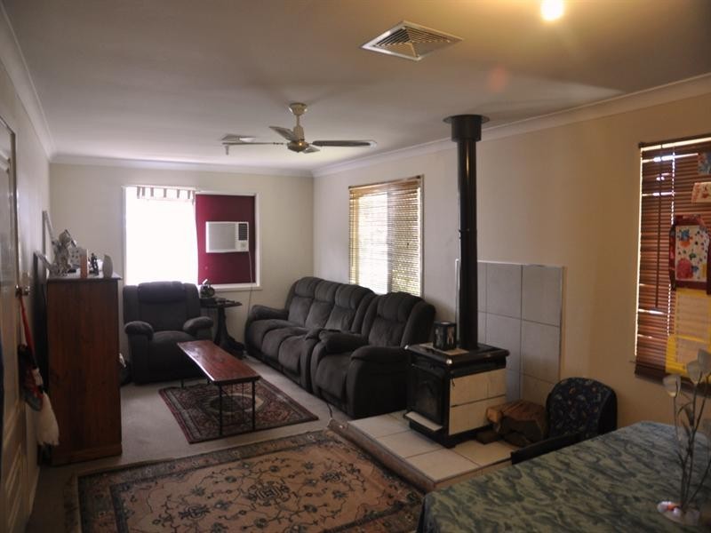 9 Queen Street, Kingsthorpe QLD 4400