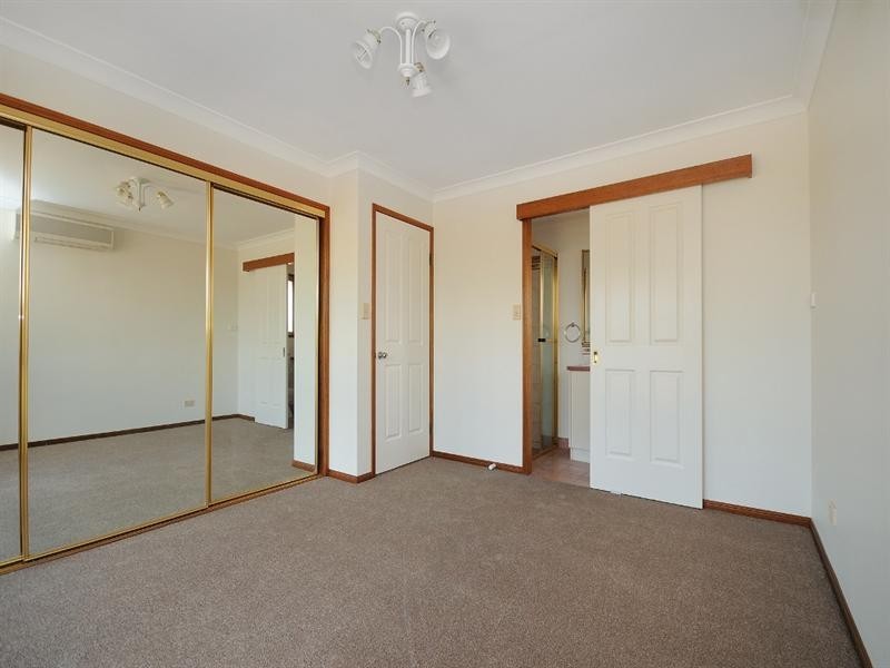 6 Gundry Court, Kearneys Spring QLD 4350