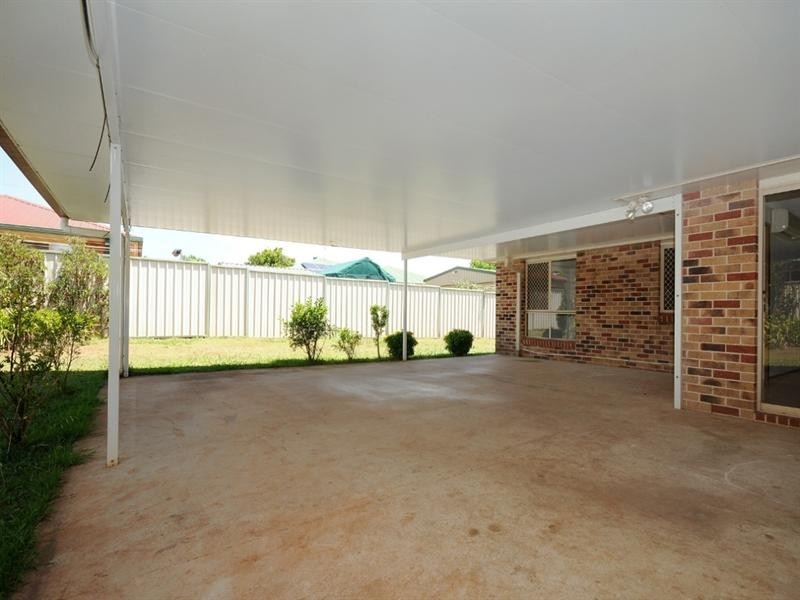 6 Gundry Court, Kearneys Spring QLD 4350