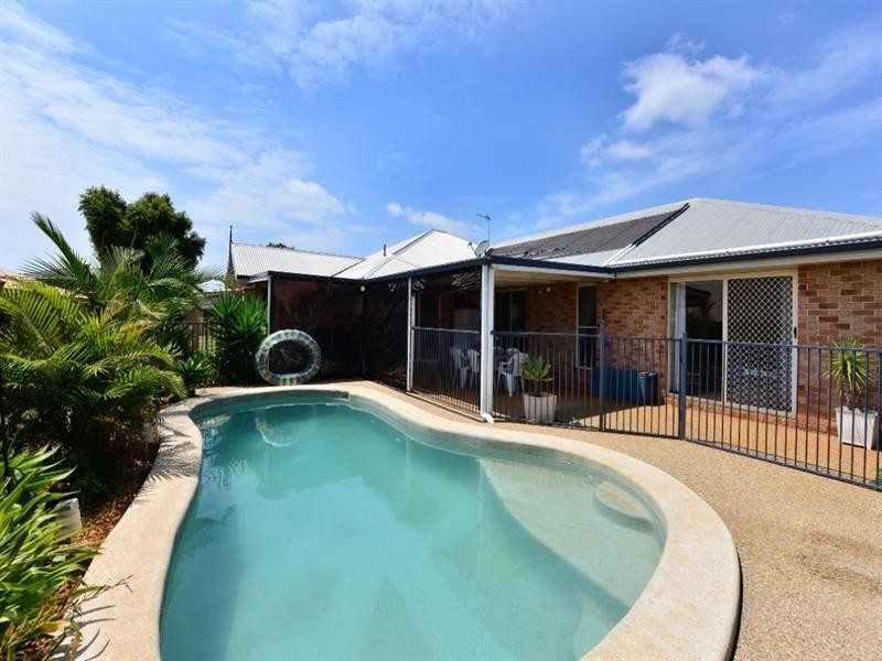 21 Scullin Street, Middle Ridge QLD 4350