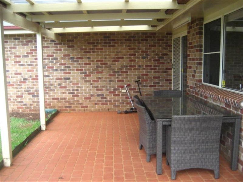 8 Degan Court, Middle Ridge QLD 4350