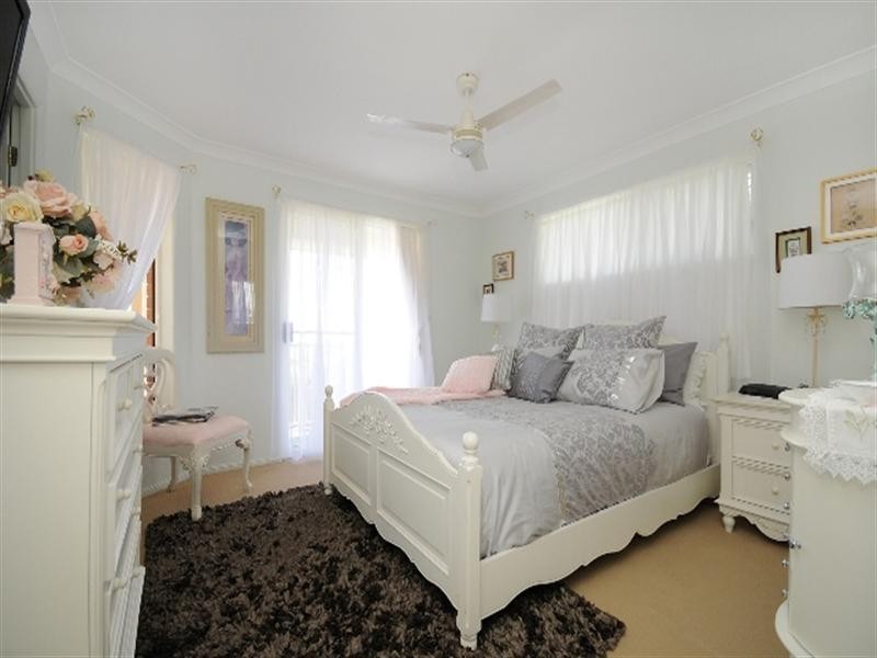 13 Skyline Drive, Blue Mountain Heights QLD 4350