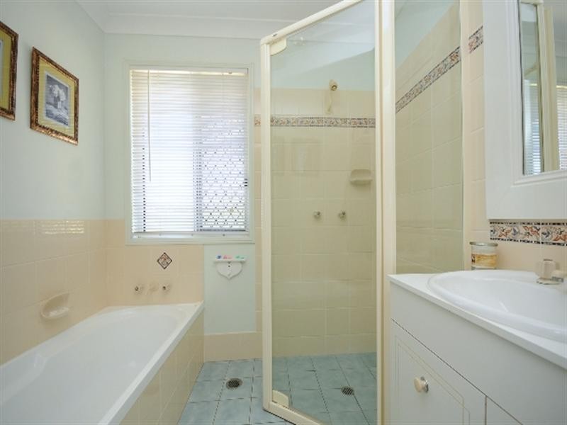 13 Skyline Drive, Blue Mountain Heights QLD 4350
